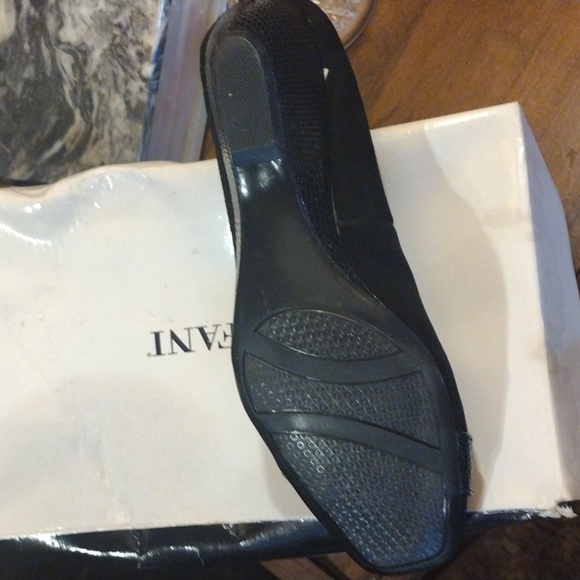 Brand New Alfani Slip-ons SZ 7M - Picture 5 of 7